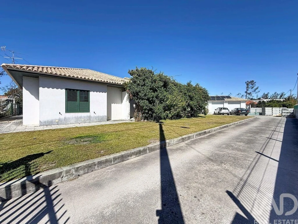 Moradia T4 para Venda em Marinha Grande Foto 28