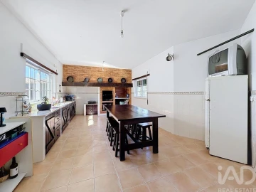 Moradia T4 para Venda em Marinha Grande