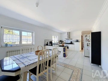 Moradia T4 para Venda em Marinha Grande