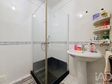 Moradia T4 para Venda em Marinha Grande