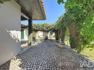 Moradia T4 para Venda em Marinha Grande
