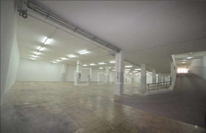 Armazém para Venda em Alvalade Foto 7