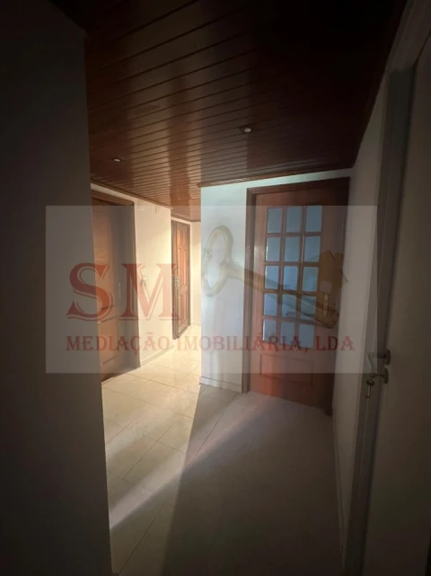 Apartamento T1 para Arrendamento em Cacém e São Marcos