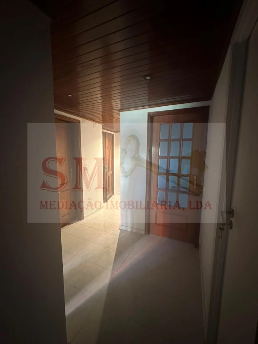 Apartamento T1 para Arrendamento em Cacém e São Marcos Foto 10