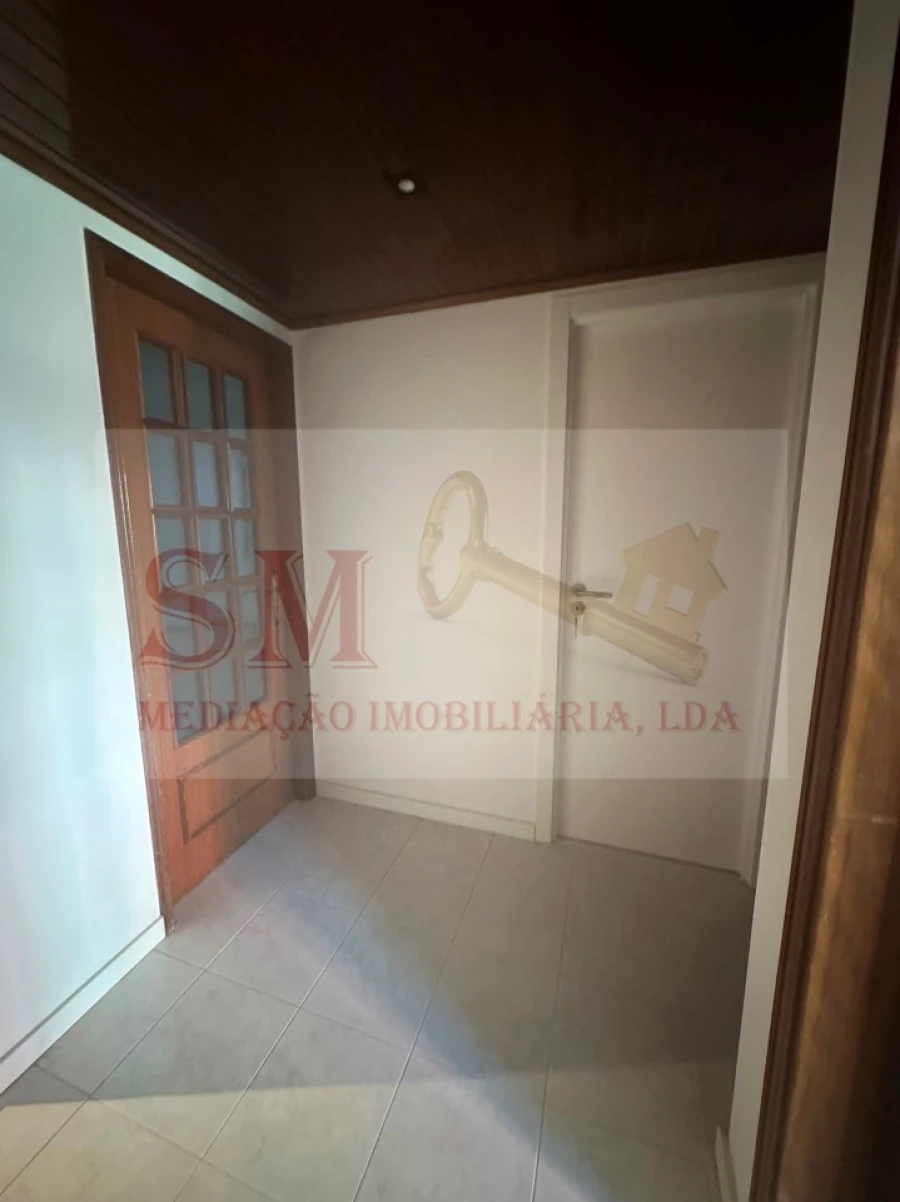 Apartamento T1 para Arrendamento em Cacém e São Marcos Foto 14