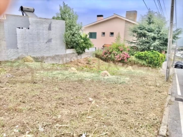 Terreno para Venda em Gondomar (São Cosme), Valbom e Jovim
