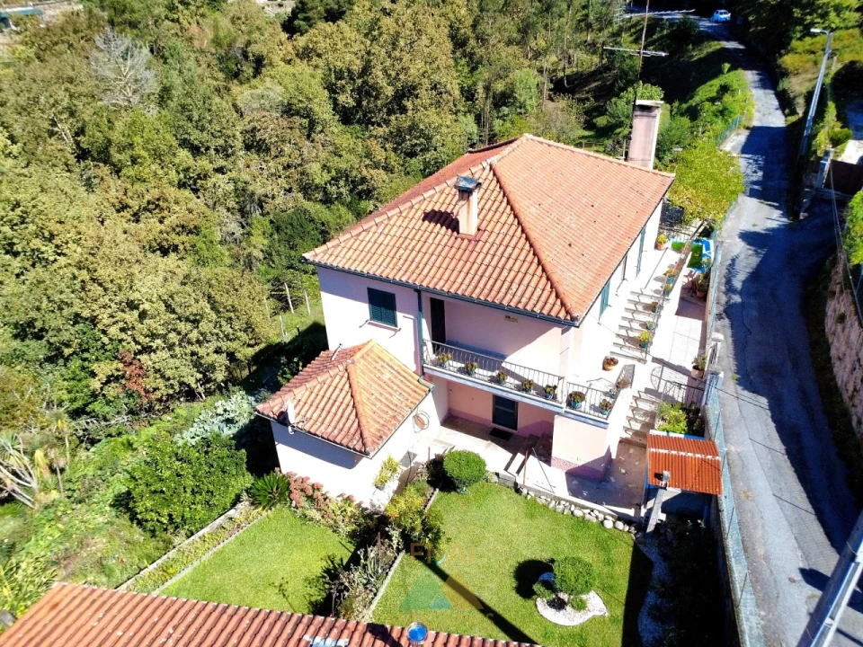 Moradia T4 para Venda em Vilela, São Cosme e São Damião e Sá Foto 5