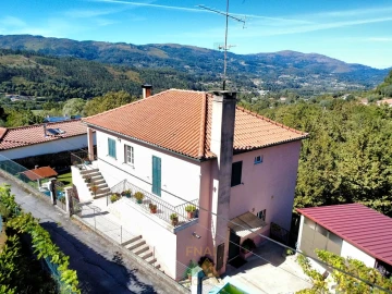 Moradia T4 para Venda em Vilela, São Cosme e São Damião e Sá