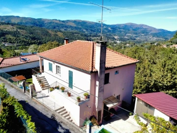 Moradia T4 para Venda em Vilela, São Cosme e São Damião e Sá
