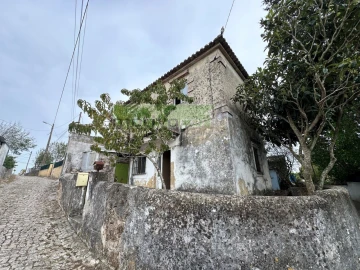 Moradia T2 para Venda em Rio de Mouro