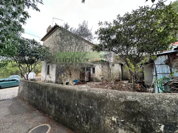 Moradia T2 para Venda em Rio de Mouro