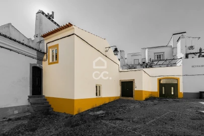 Moradia T3 para Venda em Évora (São Mamede, Sé, São Pedro e Santo Antão)