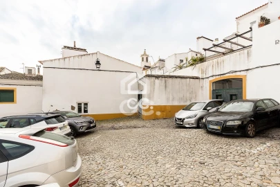 Moradia T3 para Venda em Évora (São Mamede, Sé, São Pedro e Santo Antão)