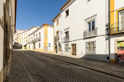 Moradia T3 para Venda em Évora (São Mamede, Sé, São Pedro e Santo Antão)