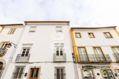 Moradia T3 para Venda em Évora (São Mamede, Sé, São Pedro e Santo Antão)