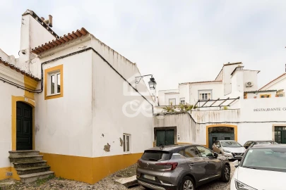 Moradia T3 para Venda em Évora (São Mamede, Sé, São Pedro e Santo Antão)