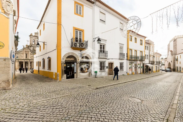 Moradia T3 para Venda em Évora (São Mamede, Sé, São Pedro e Santo Antão) Foto 32