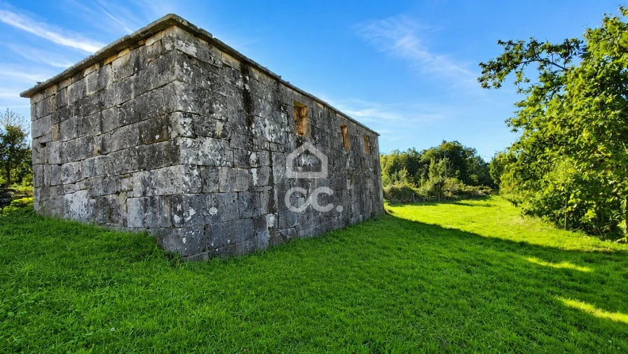 Terreno para Venda em Arca e Varzielas Foto 4
