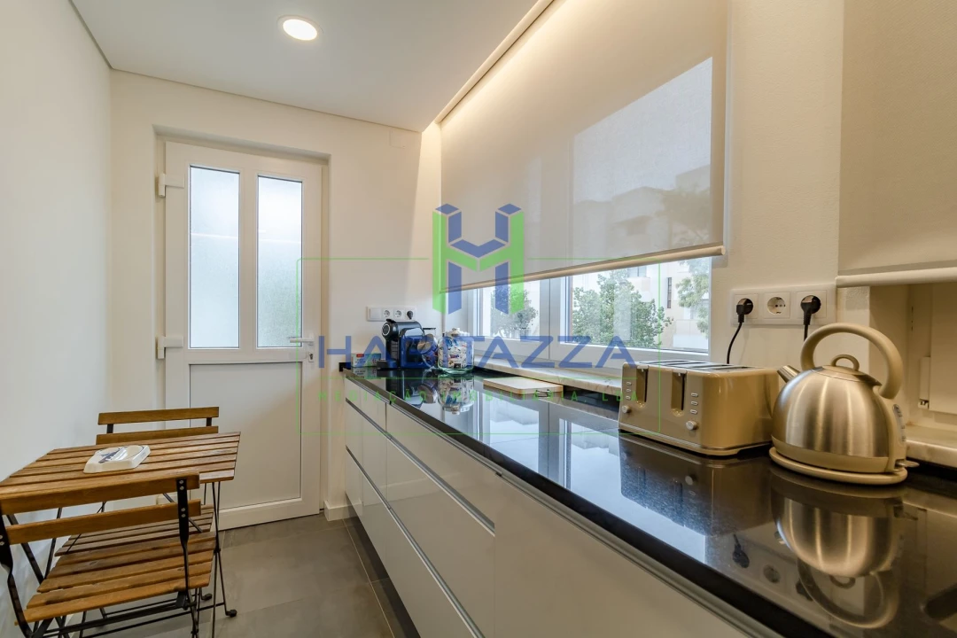 Apartamento T3 para Arrendamento em Lagos (São Sebastião e Santa Maria) Foto 6