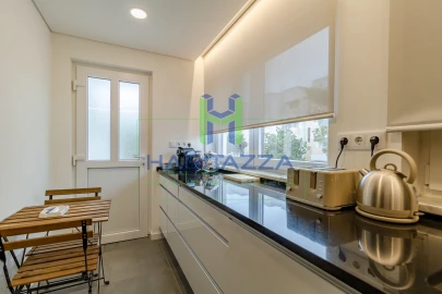Apartamento T3 para Arrendamento em Lagos (São Sebastião e Santa Maria)