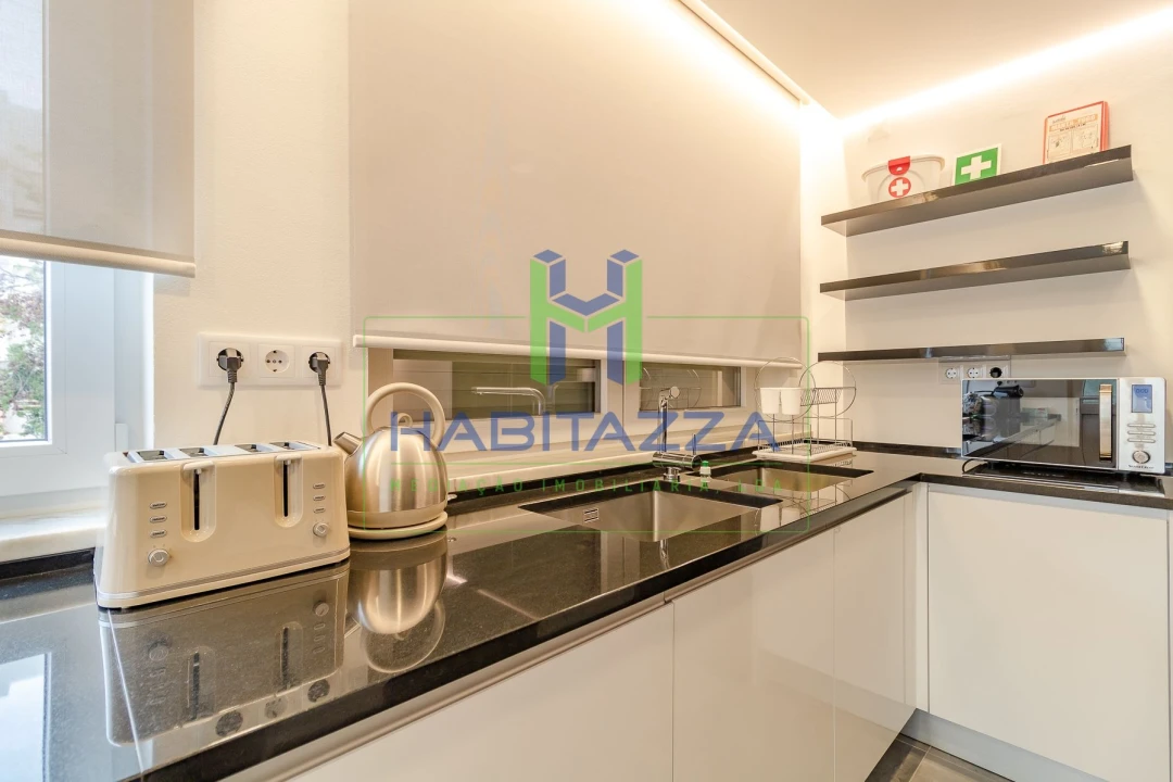 Apartamento T3 para Arrendamento em Lagos (São Sebastião e Santa Maria) Foto 5