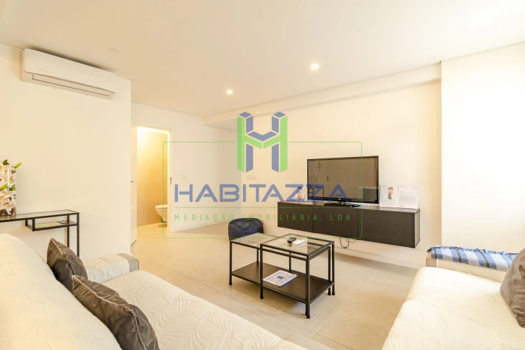 Apartamento T3 para Arrendamento em Lagos (São Sebastião e Santa Maria) Foto 10