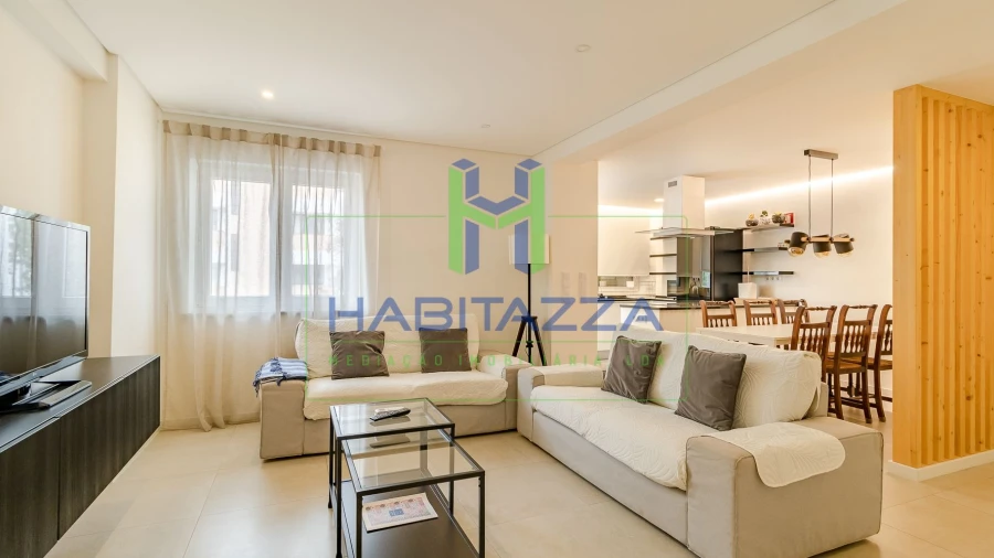 Apartamento T3 para Arrendamento em Lagos (São Sebastião e Santa Maria)