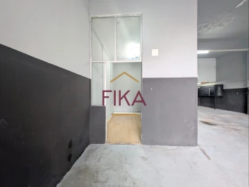 Negócio para Arrendamento em Almada, Cova da Piedade, Pragal e Cacilhas