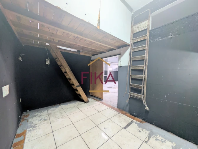 Negócio para Arrendamento em Almada, Cova da Piedade, Pragal e Cacilhas Foto 10