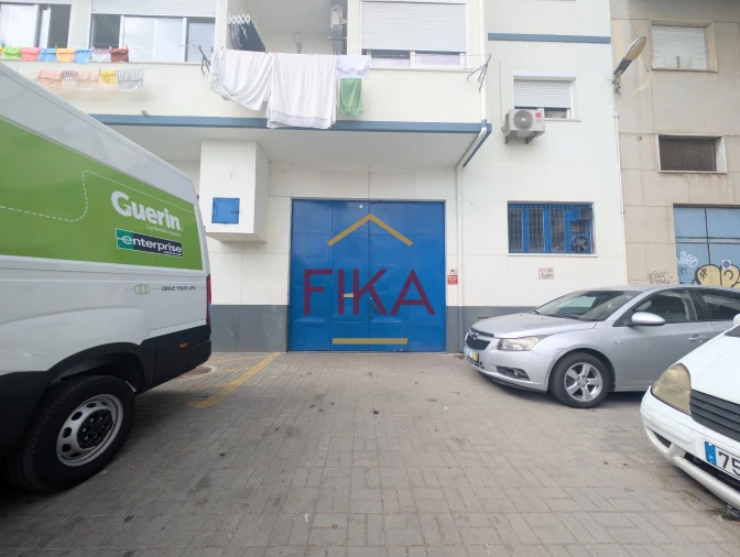 Negócio para Arrendamento em Almada, Cova da Piedade, Pragal e Cacilhas Foto 19