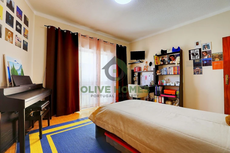 Apartamento T2 para Venda em Quarteira Foto 12