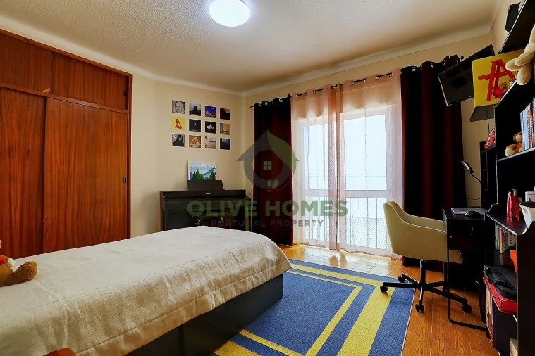 Apartamento T2 para Venda em Quarteira Foto 10