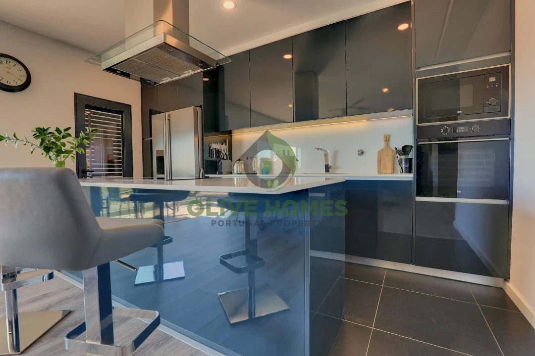 Apartamento T3 para Venda em Quarteira Foto 13
