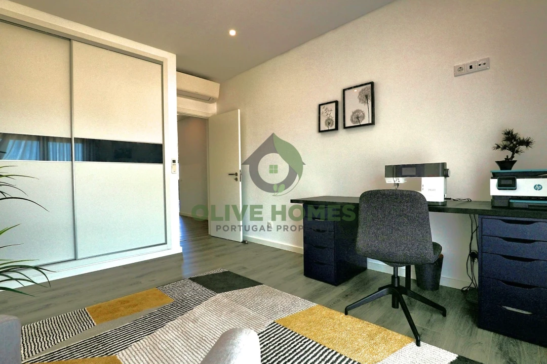 Apartamento T3 para Venda em Quarteira Foto 31