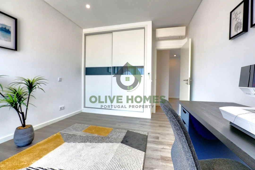 Apartamento T3 para Venda em Quarteira Foto 32