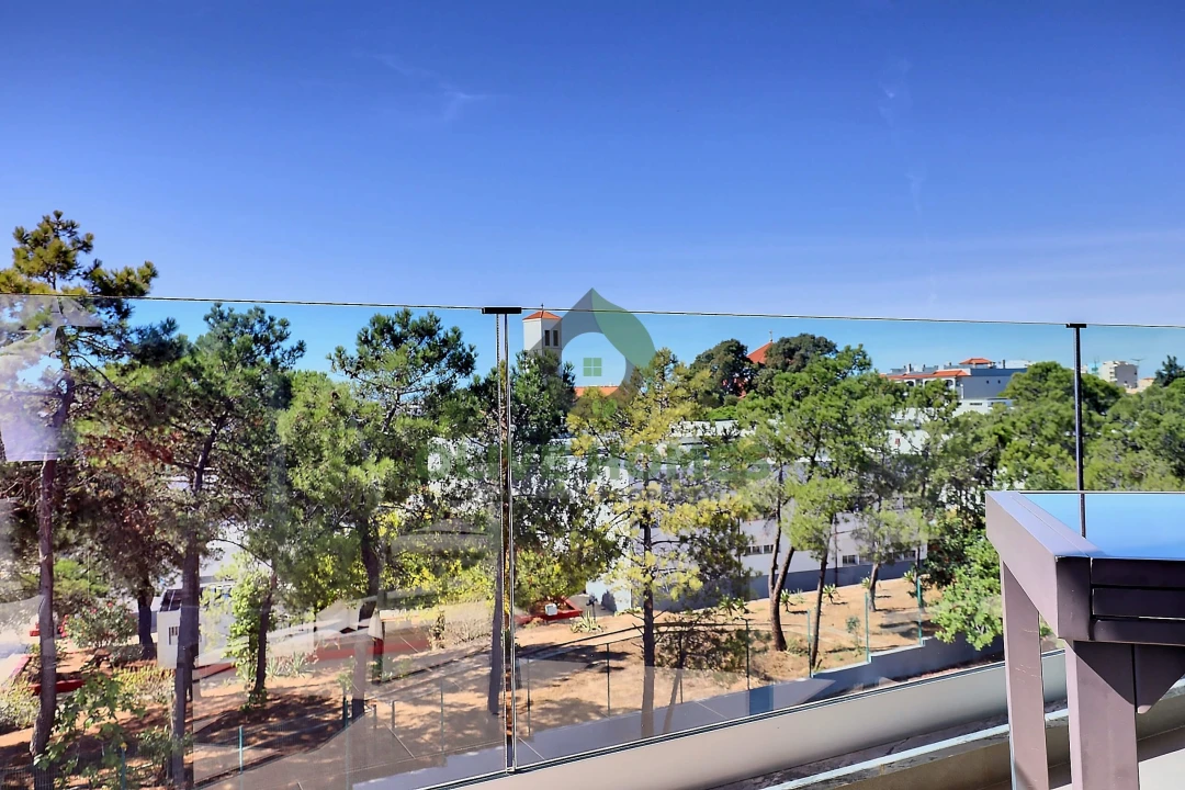 Apartamento T3 para Venda em Quarteira Foto 17