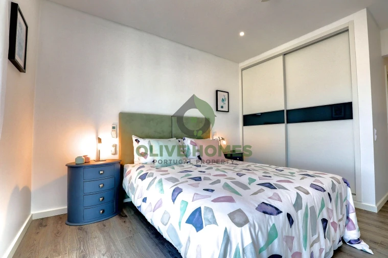 Apartamento T3 para Venda em Quarteira Foto 25