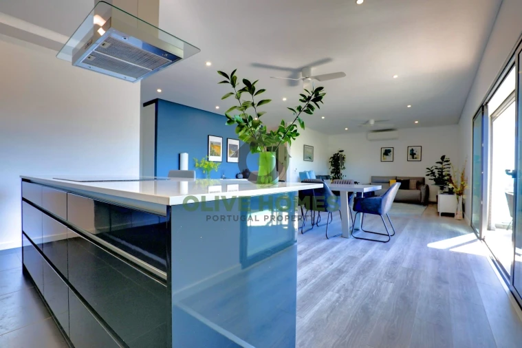 Apartamento T3 para Venda em Quarteira Foto 15