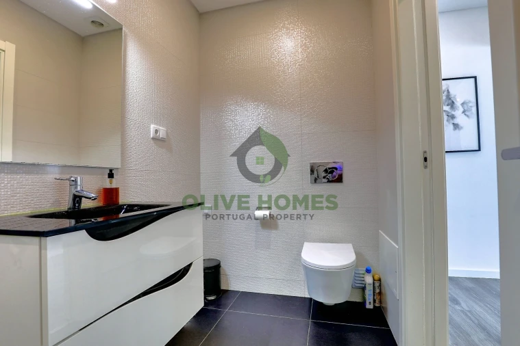 Apartamento T3 para Venda em Quarteira Foto 35