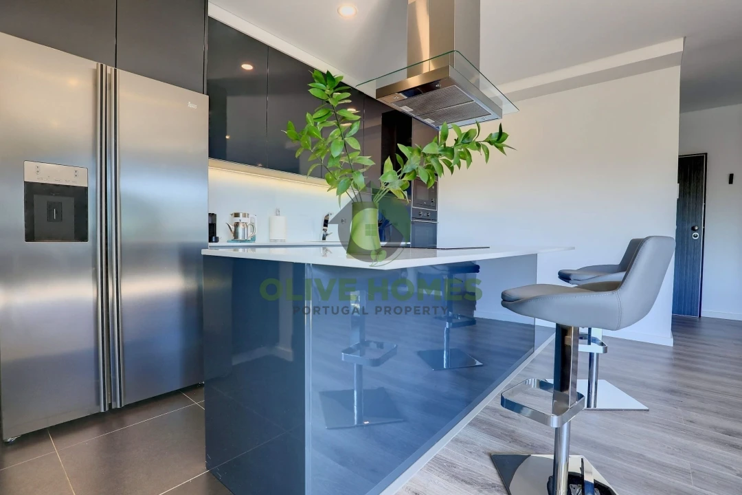 Apartamento T3 para Venda em Quarteira Foto 14