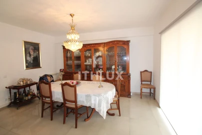 Moradia T4 para Venda em Santa Barbara de Nexe