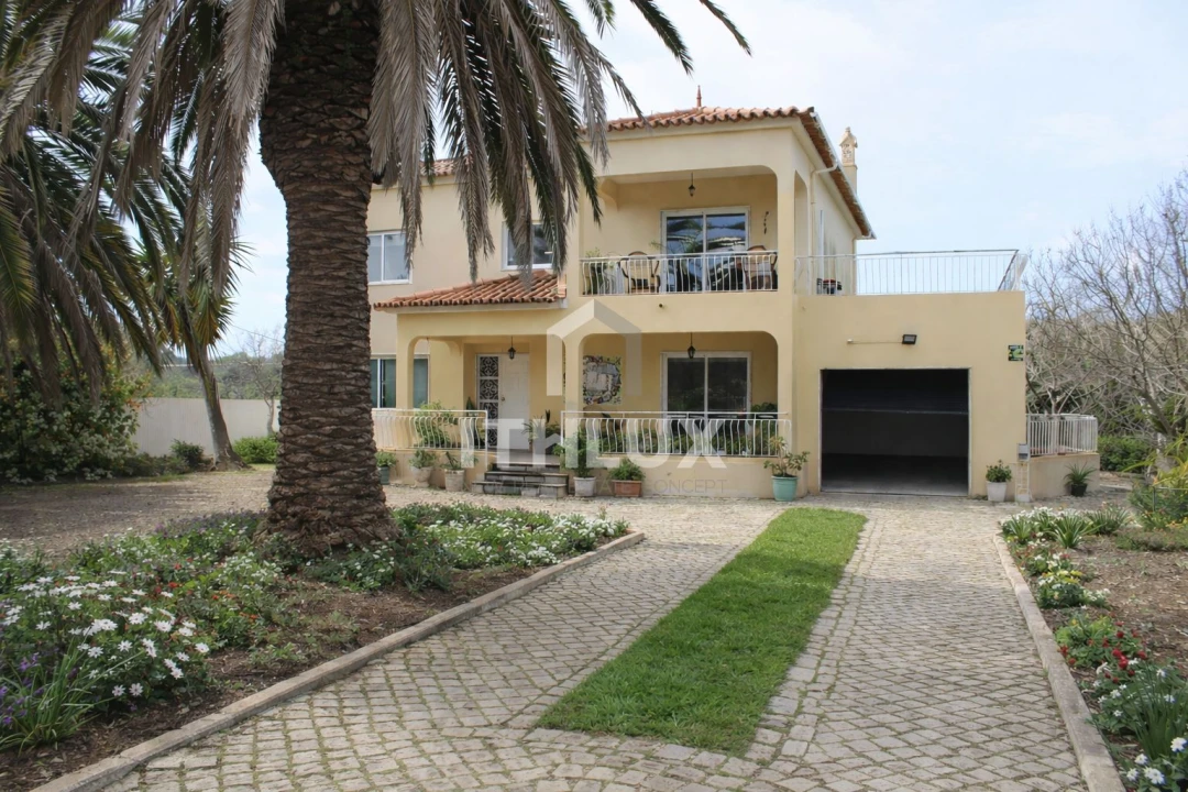 Moradia T4 para Venda em Santa Barbara de Nexe Foto 22