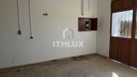 Armazém para Venda em Pechão
