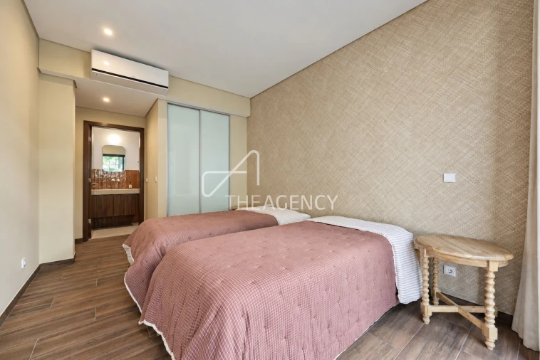 Apartamento T2 para Venda em Quarteira Foto 10