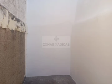 Moradia para Venda em Lagos (São Sebastião e Santa Maria)