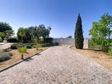 Moradia T3 para Venda em Quelfes