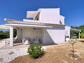 Moradia T3 para Venda em Quelfes