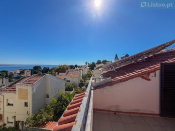 Moradia T4 para Venda em Oeiras e São Julião da Barra, Paço de Arcos e Caxias