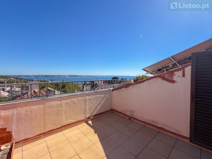 Moradia T4 para Venda em Oeiras e São Julião da Barra, Paço de Arcos e Caxias Foto 3