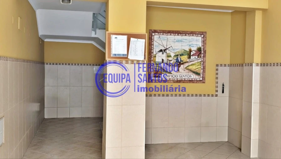Apartamento T2 para Venda em Armação de Pera Foto 3